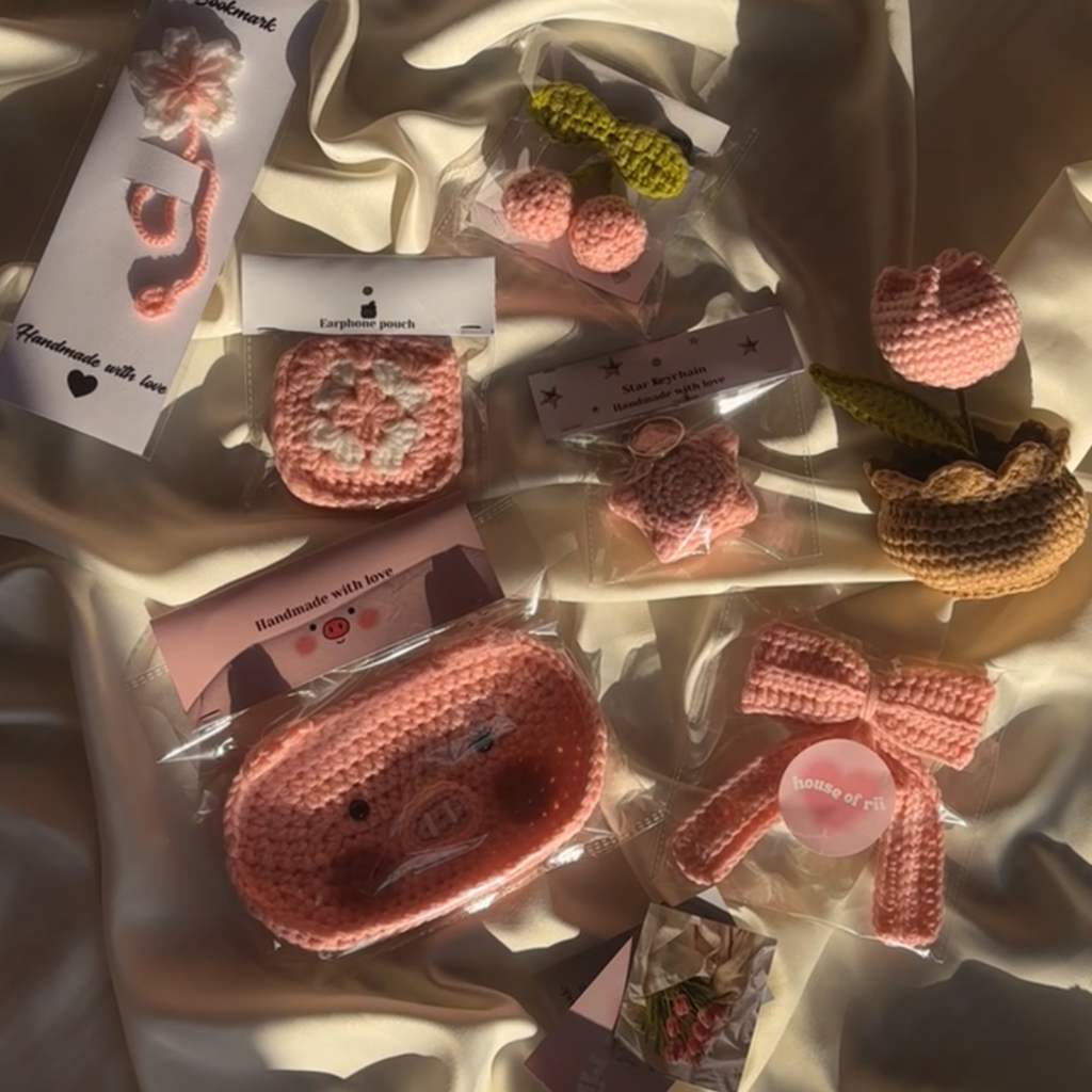 Pink theme hamper