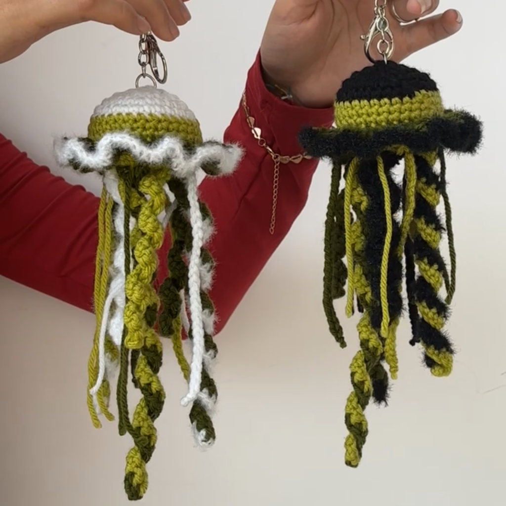 Jelly fish keychain