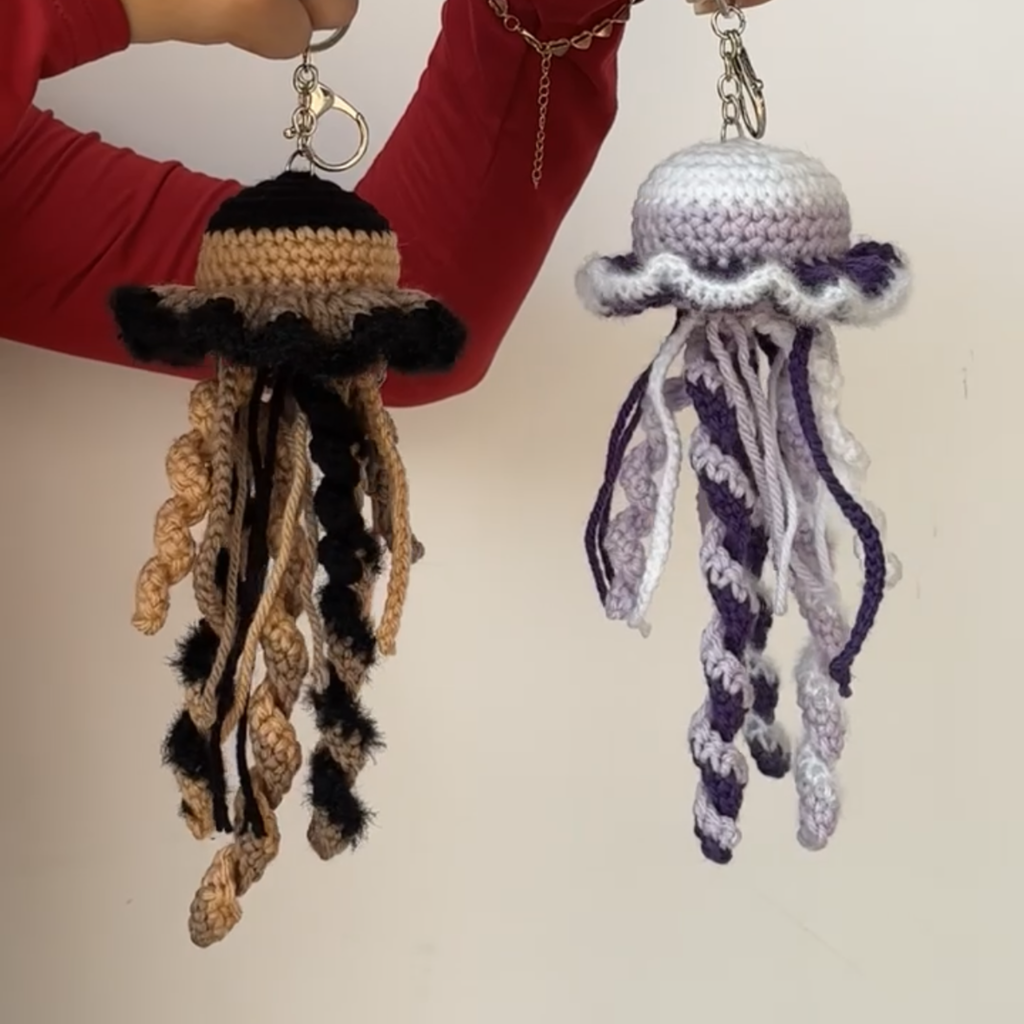 Jelly fish keychain
